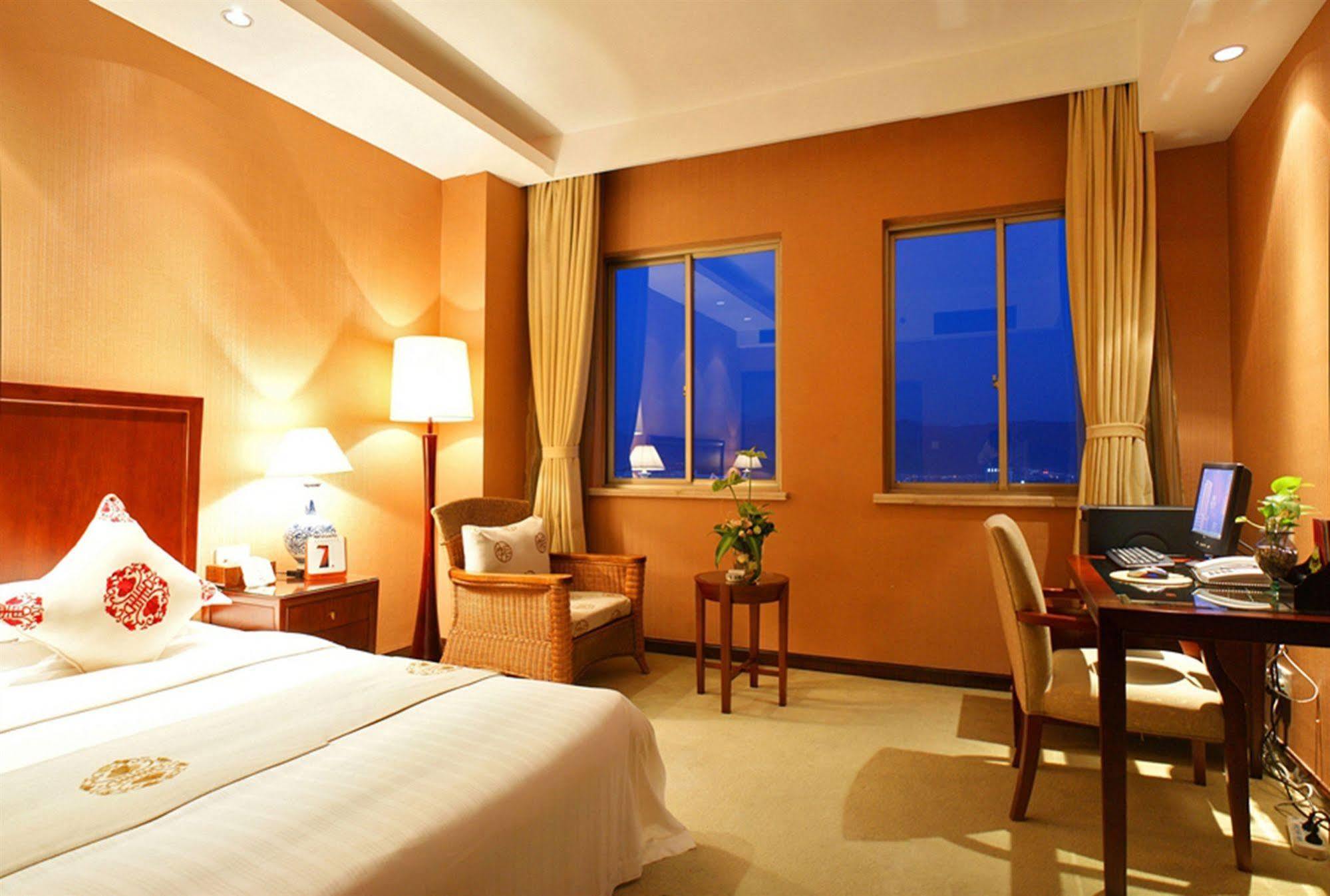 Yiwu Yi He Hotel Extérieur photo
